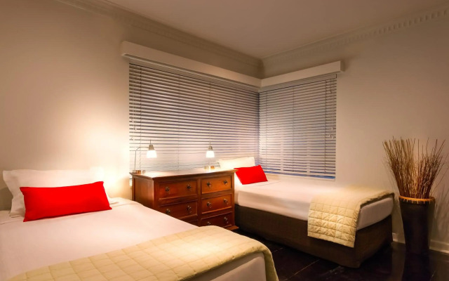 Crest on Barkly Serviced Apartments