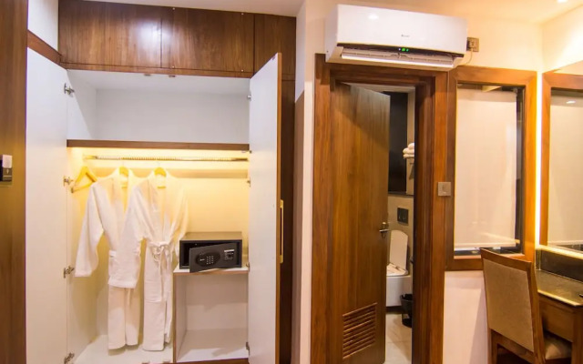 Everest Boutique Hotel