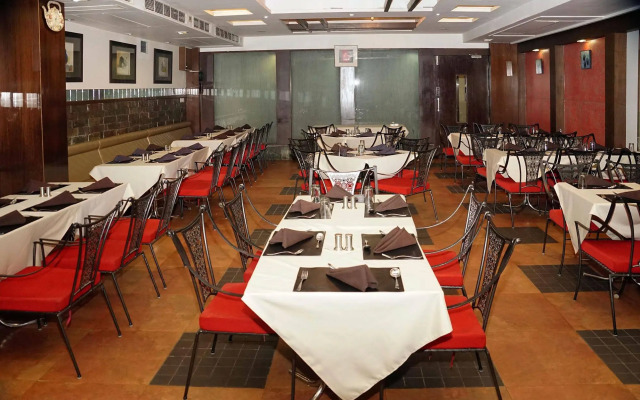 Silver Cloud Hotel & Banquets Ahmedabad