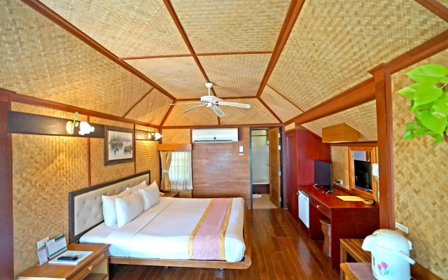 Sunset Village Beach Resort