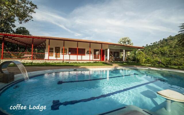 Hacienda Venecia Main House & Coffee Lodge