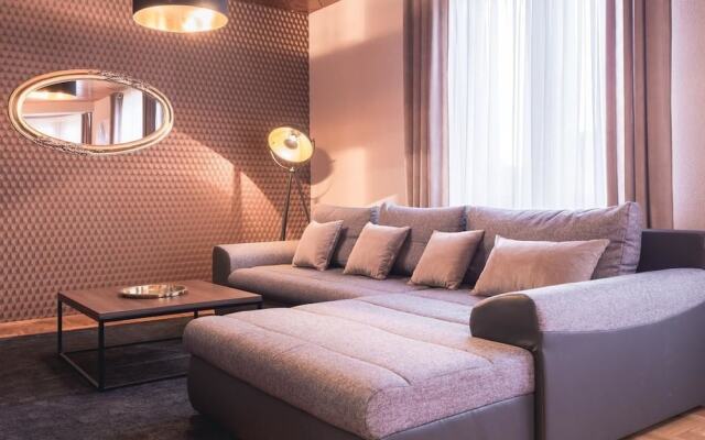 Laufer Apartment