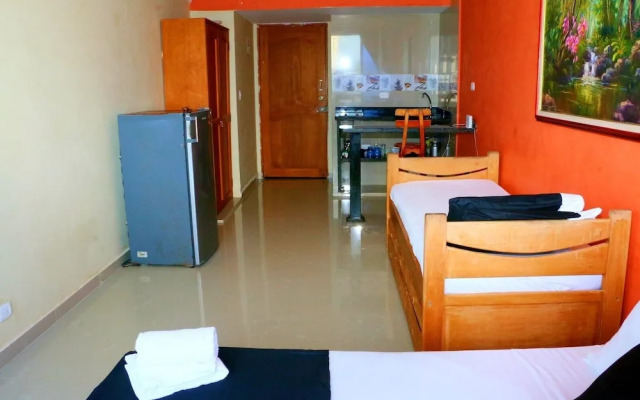 Studio Apartment E11c Near The Sea With Pool