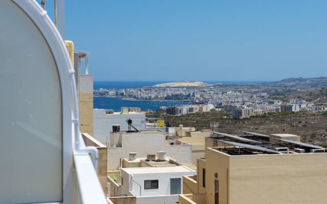 Summer Breeze Superior Apartment with Terrace by Getaways Malta