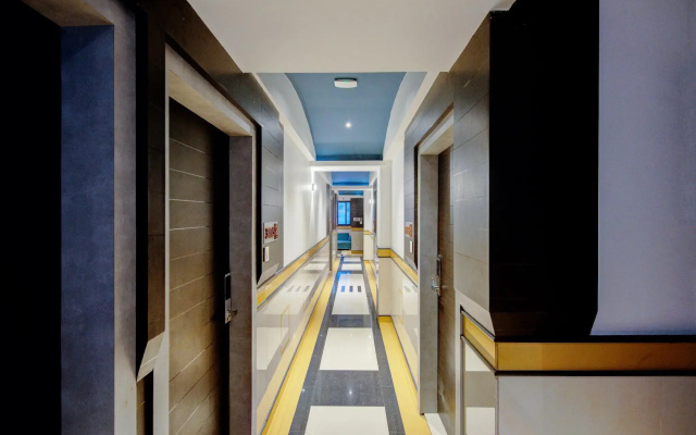 FabHotel Time Square Thane West