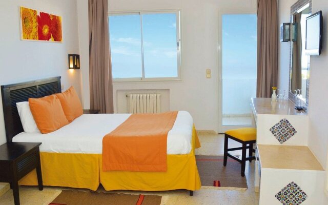 Hotel Tropicana Club & Spa