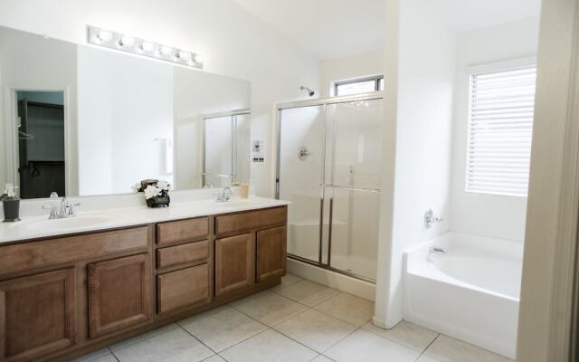 Glendale - 4 Bedroom Home