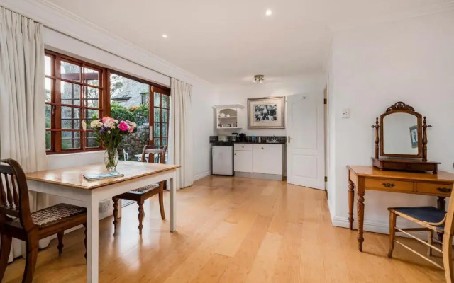 Millbury Guest House