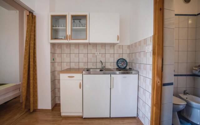 Awesome Home in Bacina With Wifi and 2 Bedrooms