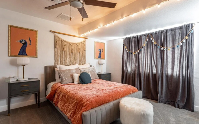 Peacock Paradise - Family Ranch-fire Pit Gathering