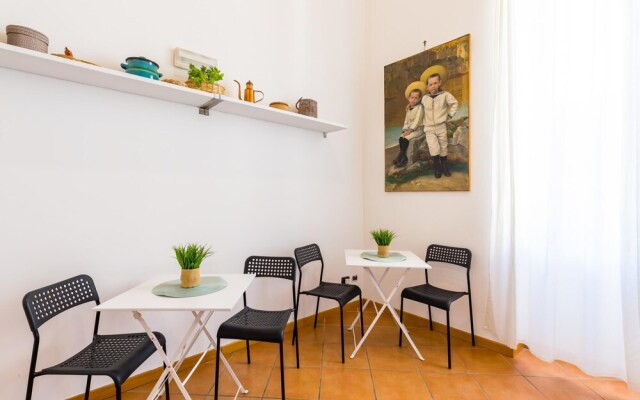 Portico 17 - Charming House Close Promenade