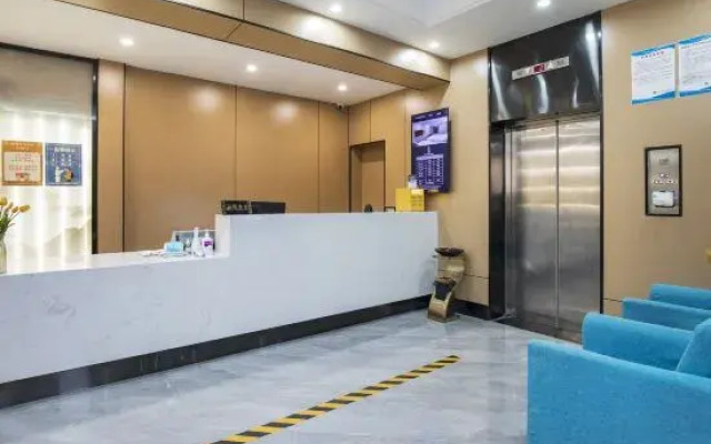 Qingmu Hotel (Nanjing Shanghai Road Subway Station Shigu Road)