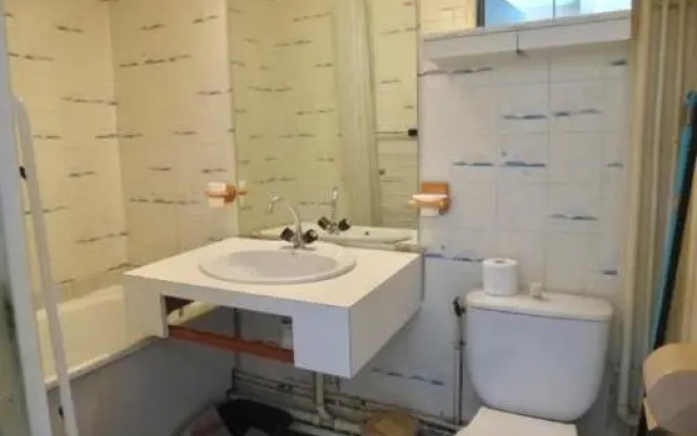 Apartment Studio cabine Avec Entree Independante Et Parking Couvert