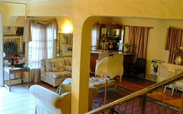Hotel del Flores