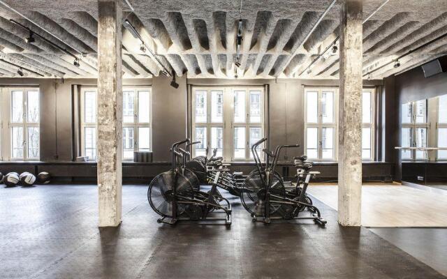 Design Hostel P182