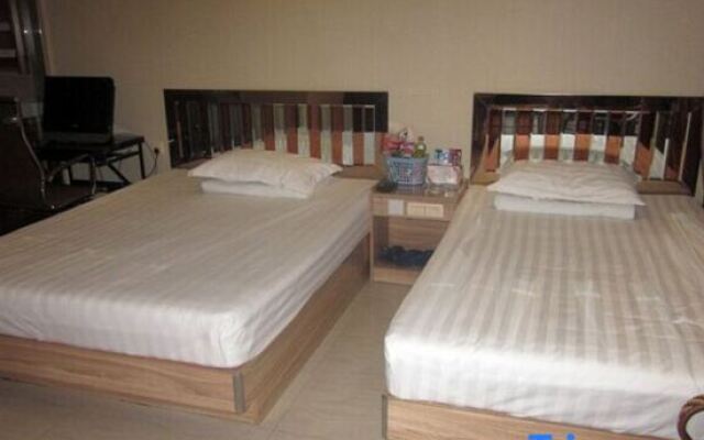 Wuchang Dream Town Hotel