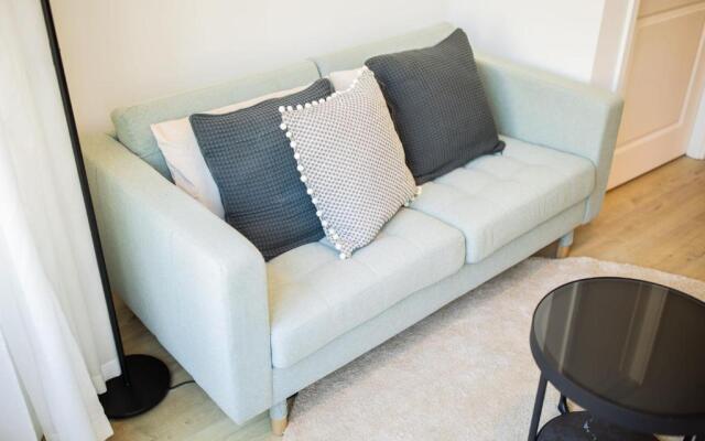 Blissfully 1 Bedroom Serviced Apartment 53m2 -NB306B-