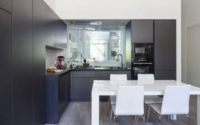 Cathcart Road IV by Onefinestay
