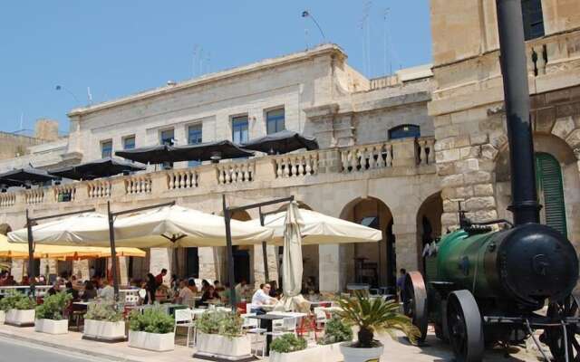 Traditional Maltese Townhouse Roof Terrace and Views