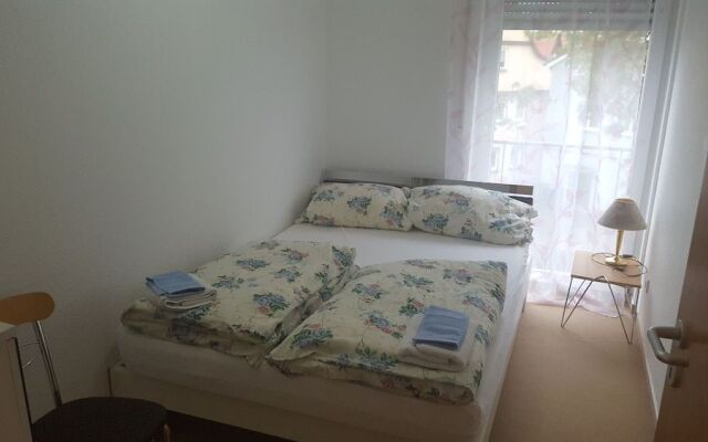 Outletcity Ferienwohnung Wohnung 1 - 2