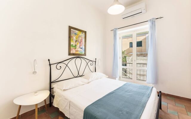 Le Grand Bleu - Gioia Apartments