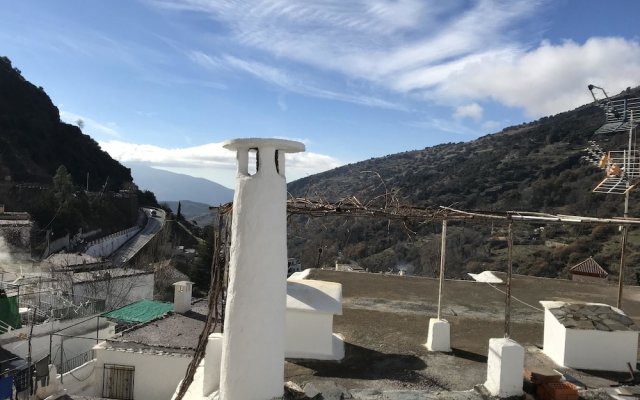 House With 3 Bedrooms in Pampaneira, With Wonderful Mountain View, Fur