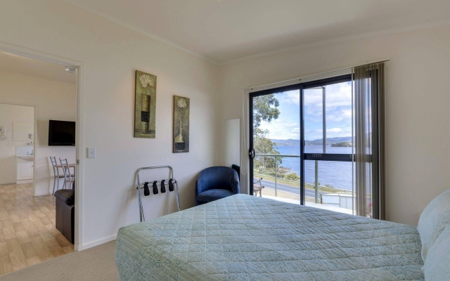 Port Huon Cottages – Guest Rooms – Port Huon