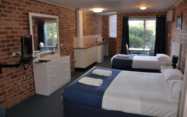 Lake Haven Motor Inn and Palms Restaurant – Guest Rooms – Gorokan