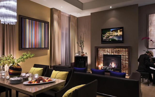 Sunset Marquis