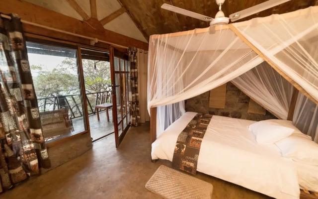Safari Beach Lodge
