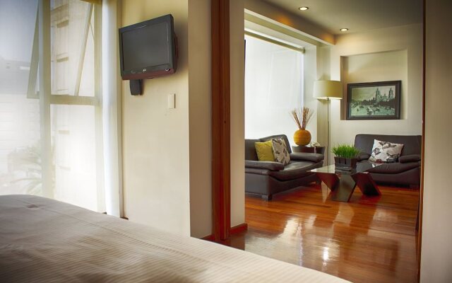 Aura For Living