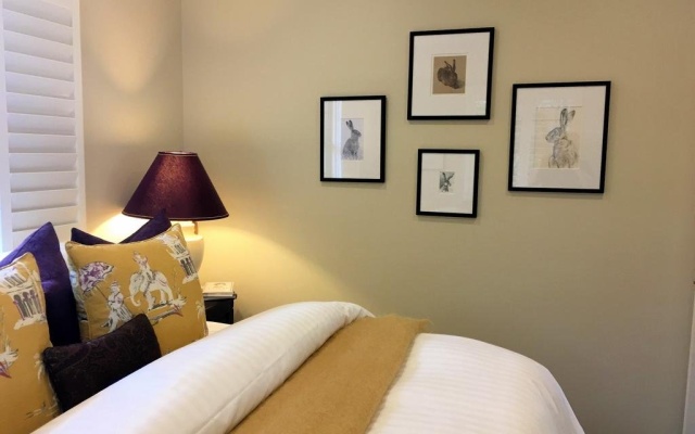 Glenoch Gatehouse – Guest Rooms – Tamborine Mountain