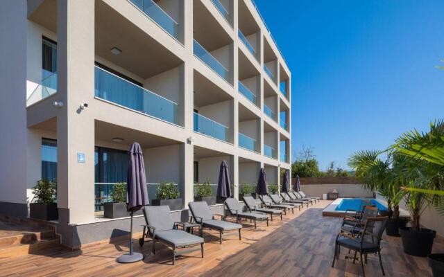 Ellure Luxury Suites