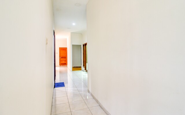 RedDoorz Hostel near Terminal Condongcatur Jogja