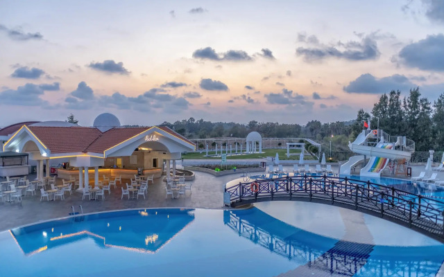 Roma Beach Resort & Spa