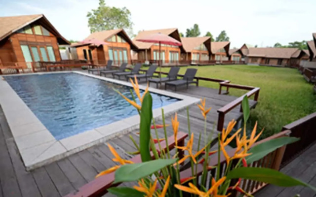 Rice Farm Villa Suratthani