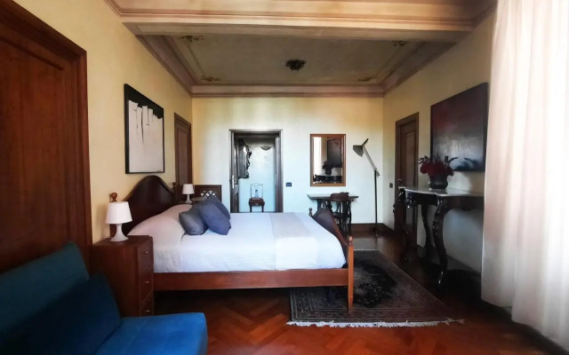 Ecco Marino Casa Vacanze