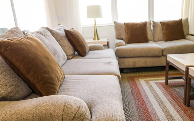 Amazing 4 Bedroom House Near Disney