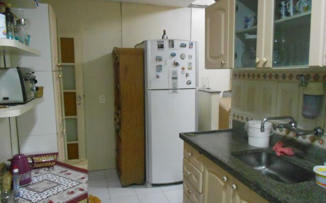 Gohouse - Loureiro 102