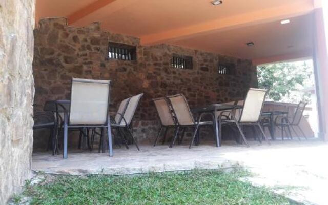 Manusath Holiday Inn