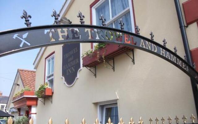 Trowel And Hammer Inn