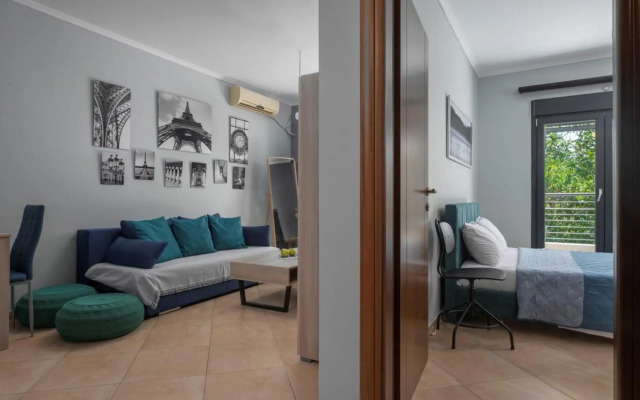 Kosmos Service Apartment City Center 2 With Parking