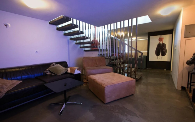 Apartment L17