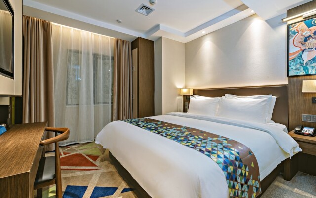 CHEERMAY HOTELS (Guangzhou Pazhou Exhibition Center Chigang Metro Station)