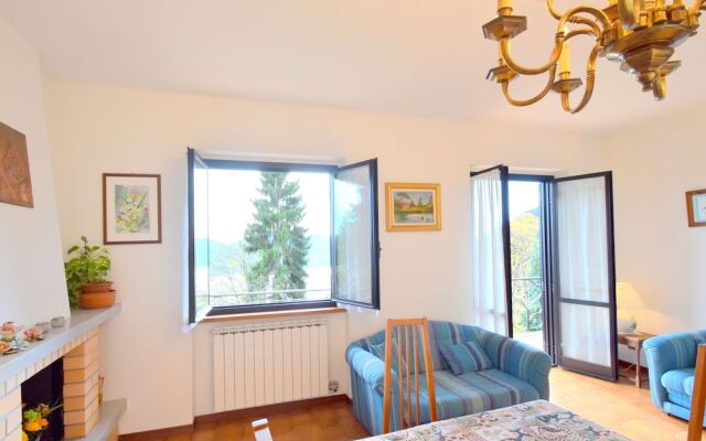 Modern Apartment near Ski Area in Traego Viggiona