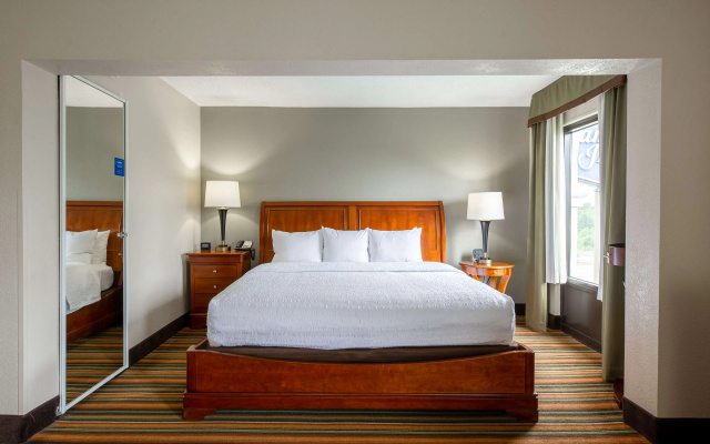 Hampton Inn Winston-Salem Hanes Mall