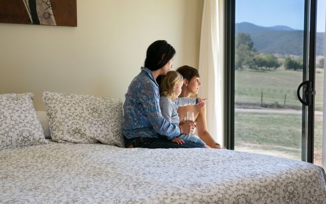Spring Spur Stay