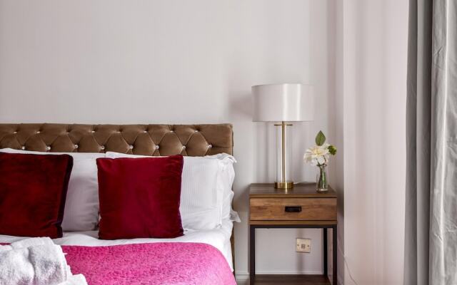 Mayfair Park Lane Lux 2-bedroom Apartment