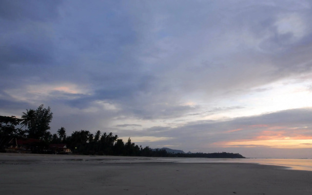 Clean Wave Resort