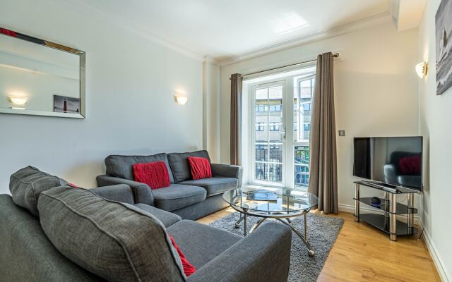 Celador Apartments - Riverside House Serviced Apartments